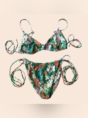 Aquari Capri Green Floral Tie-Side Bikini, Top S, Bottom XS